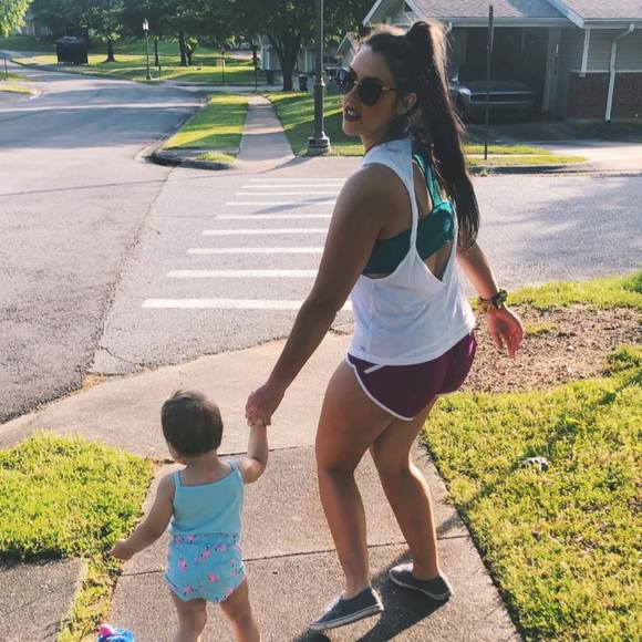 Meet your Posher, Jessica - Picture 1 of 1